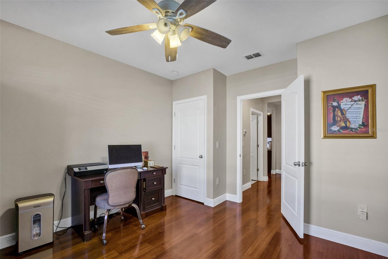 SQUIRES GROVE - Residential