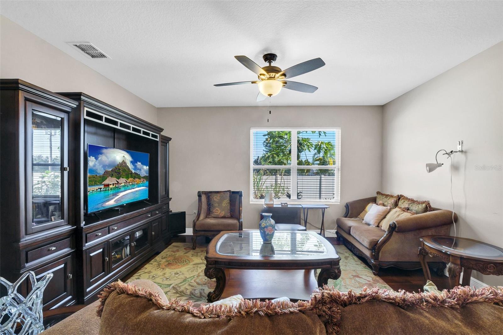 SQUIRES GROVE - Residential