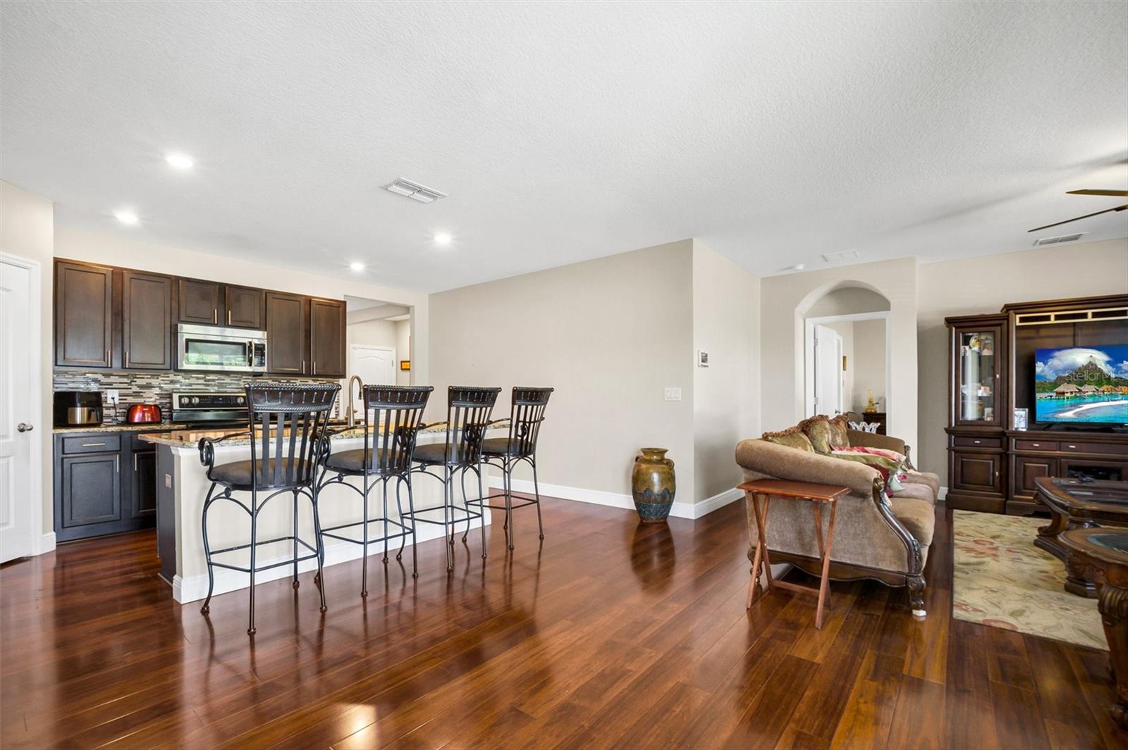 SQUIRES GROVE - Residential