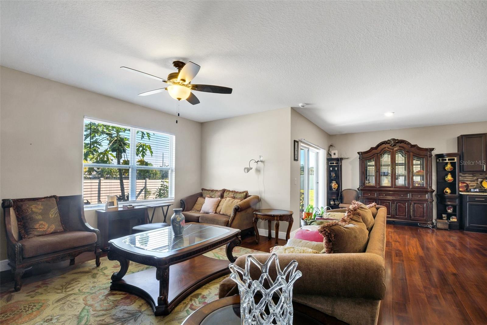 SQUIRES GROVE - Residential