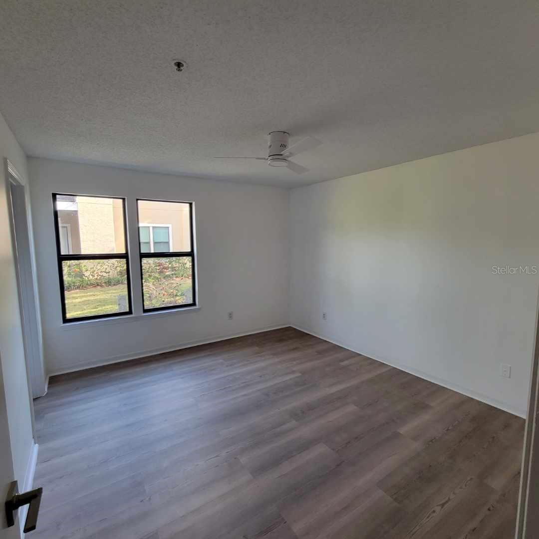 VINTAGE GRAND - Residential