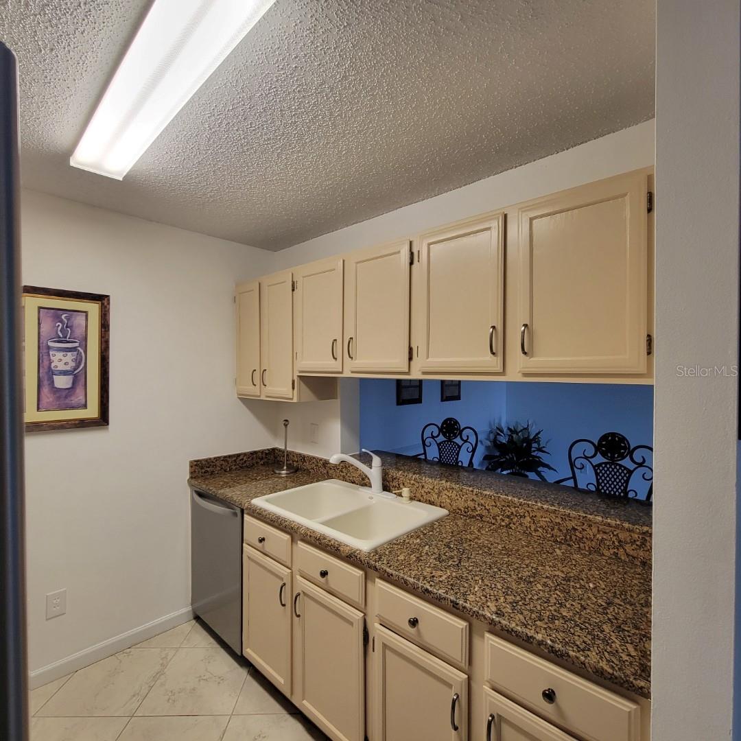 4028 CROCKERS LAKE BOULEVARD 18