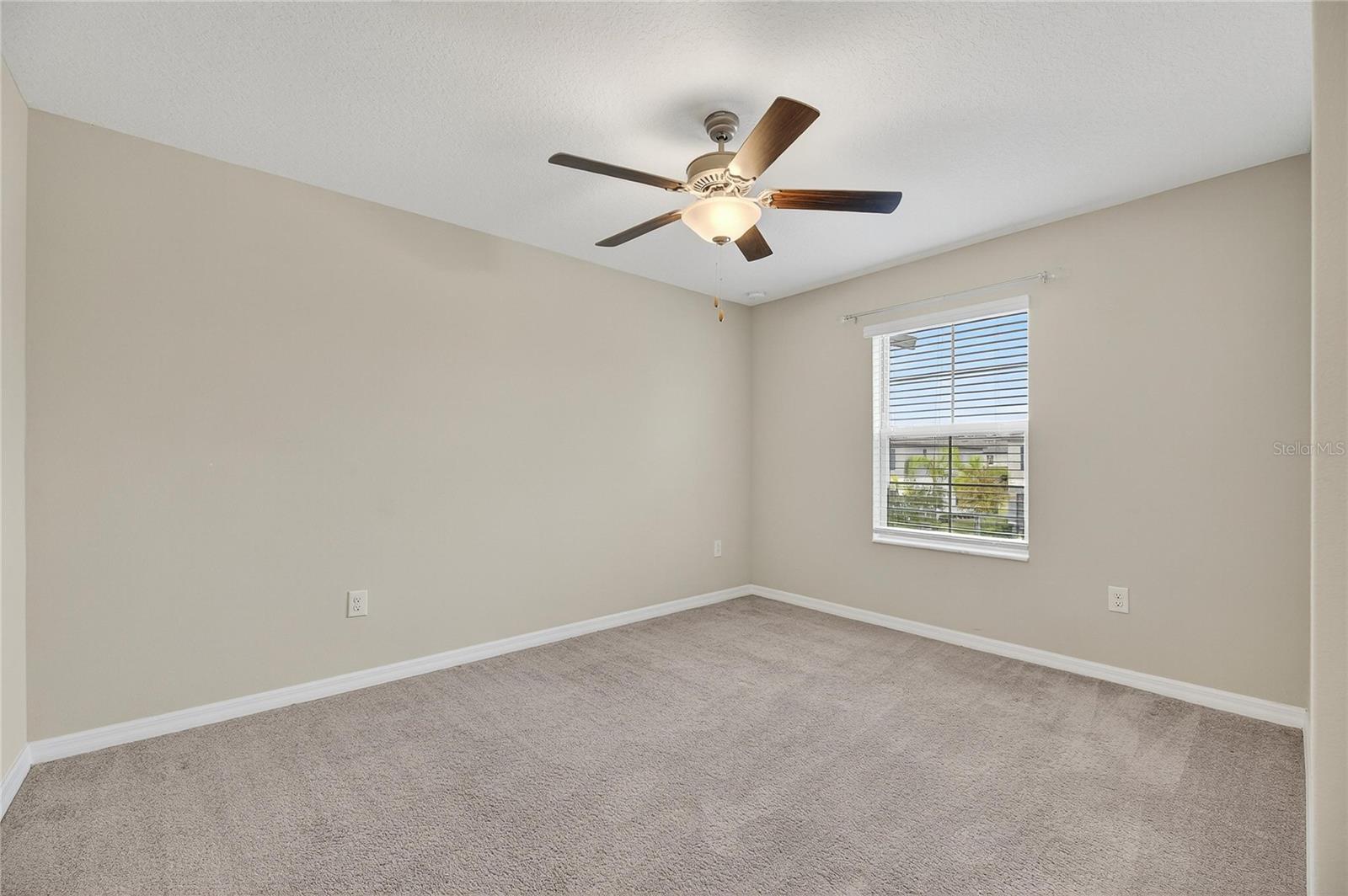 CYPRESS CRK PCL K PH 3 - Residential Lease