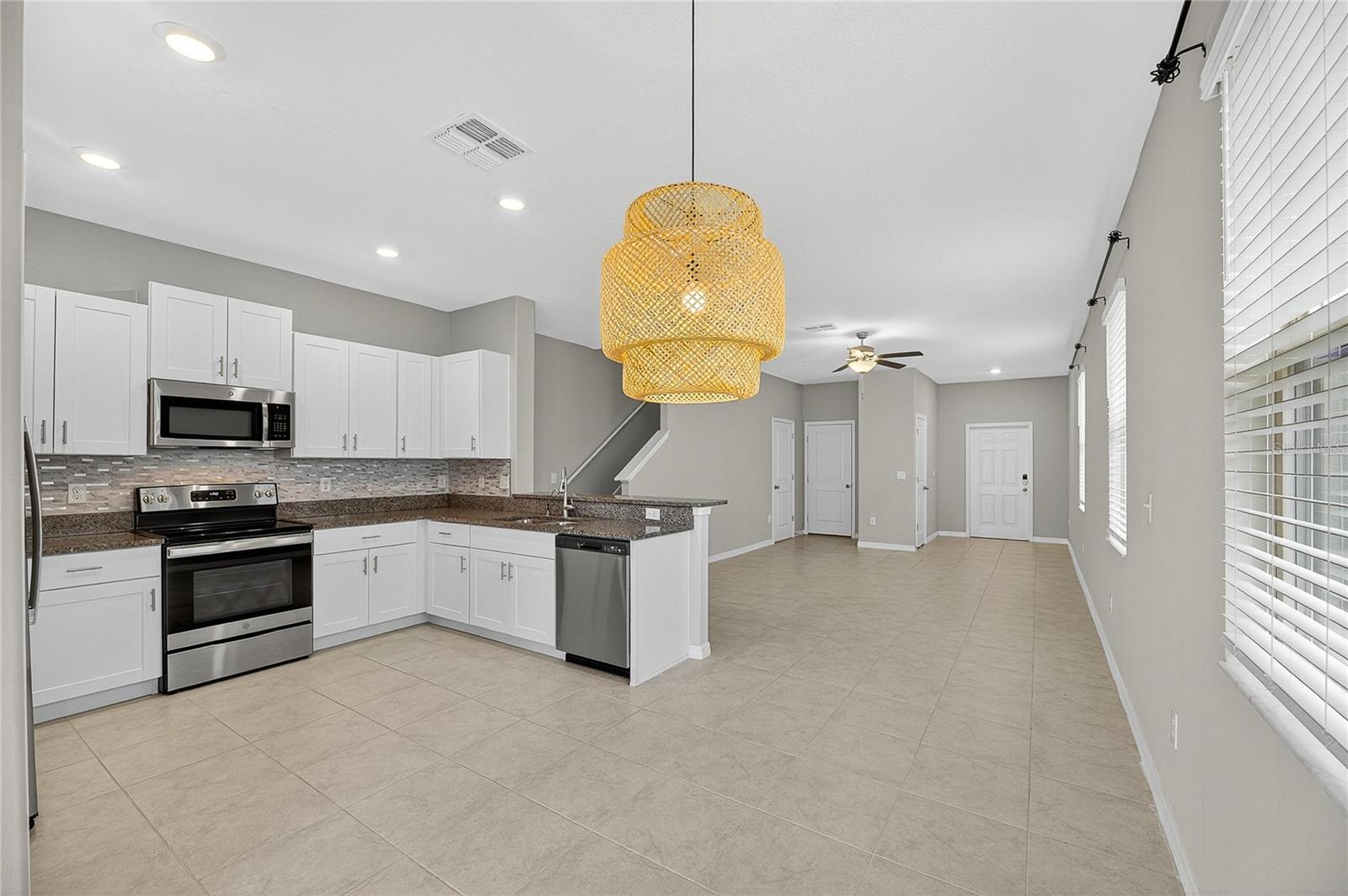 CYPRESS CRK PCL K PH 3 - Residential Lease