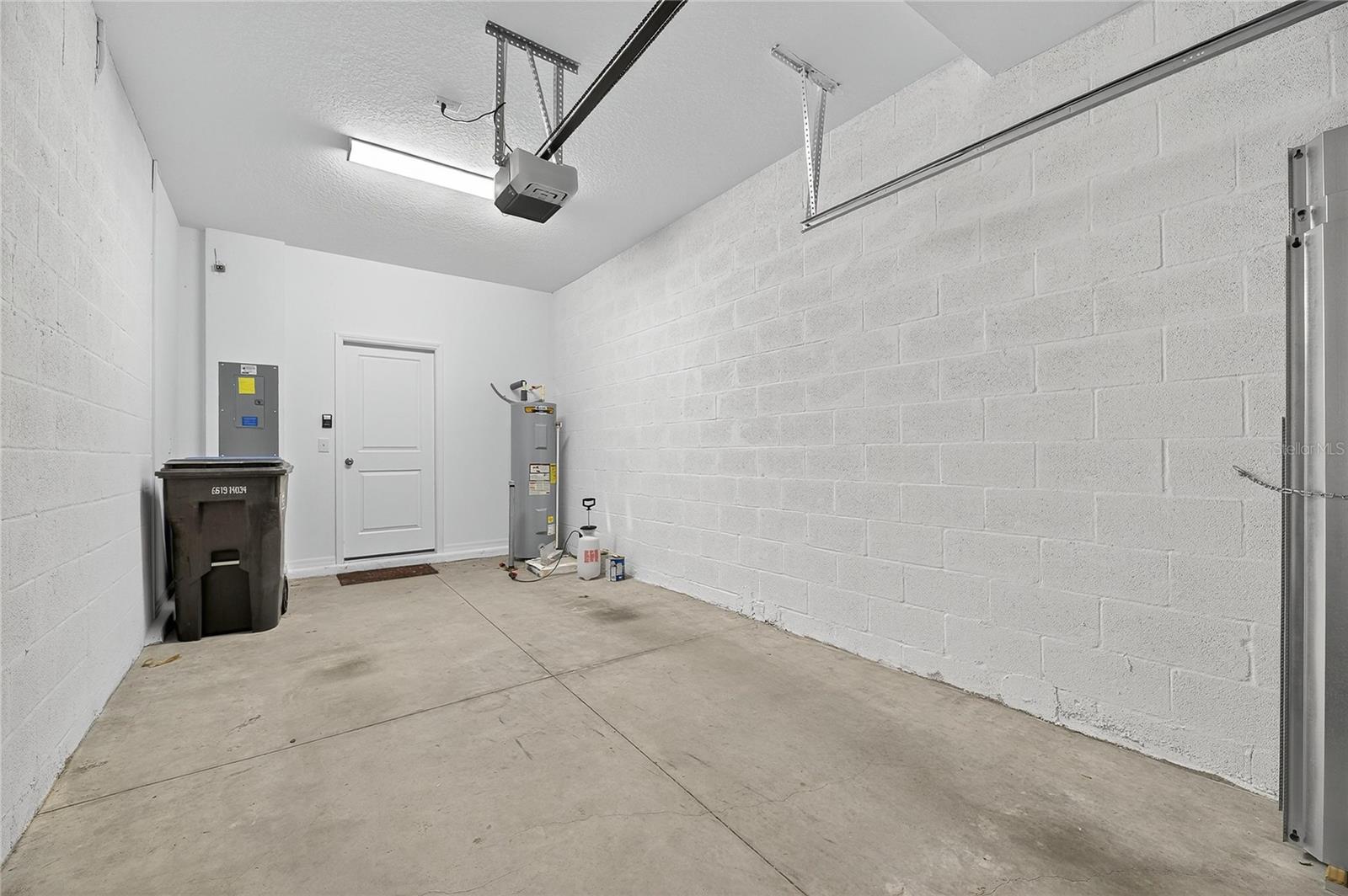 CYPRESS CRK PCL K PH 3 - Residential Lease