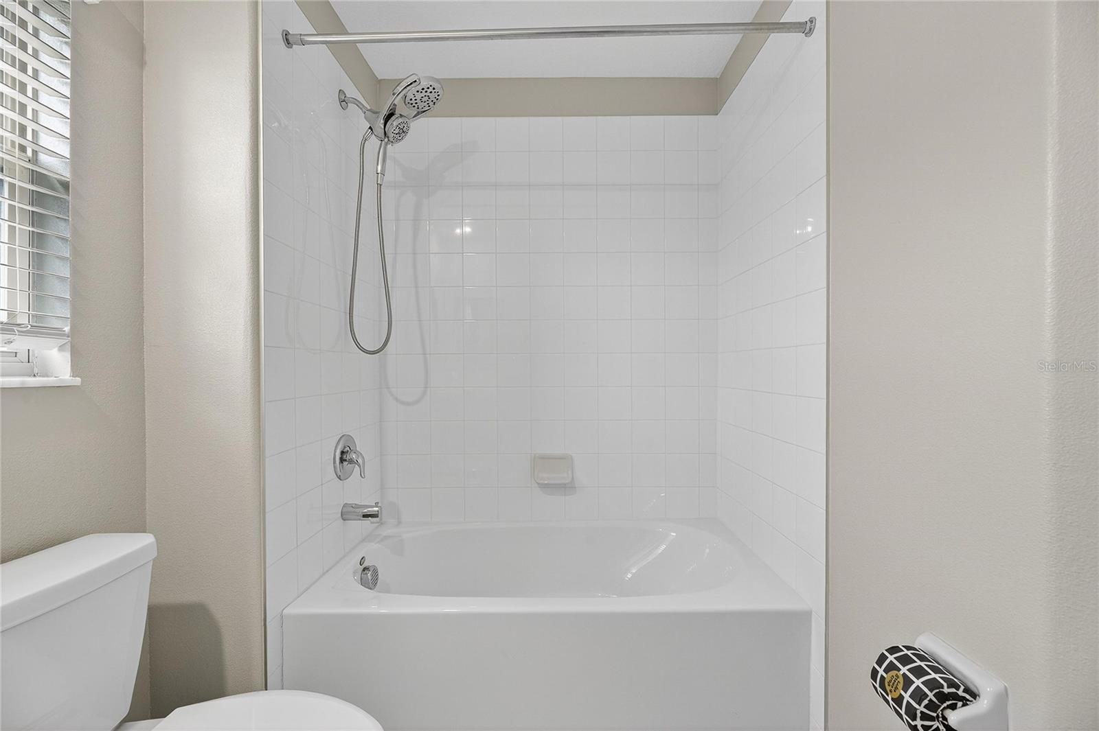 CYPRESS CRK PCL K PH 3 - Residential Lease