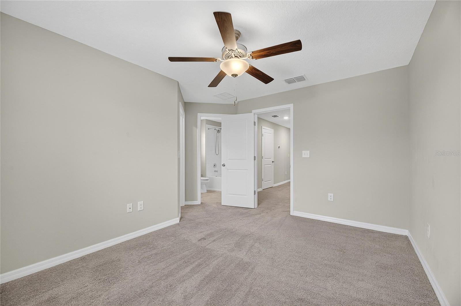 CYPRESS CRK PCL K PH 3 - Residential Lease