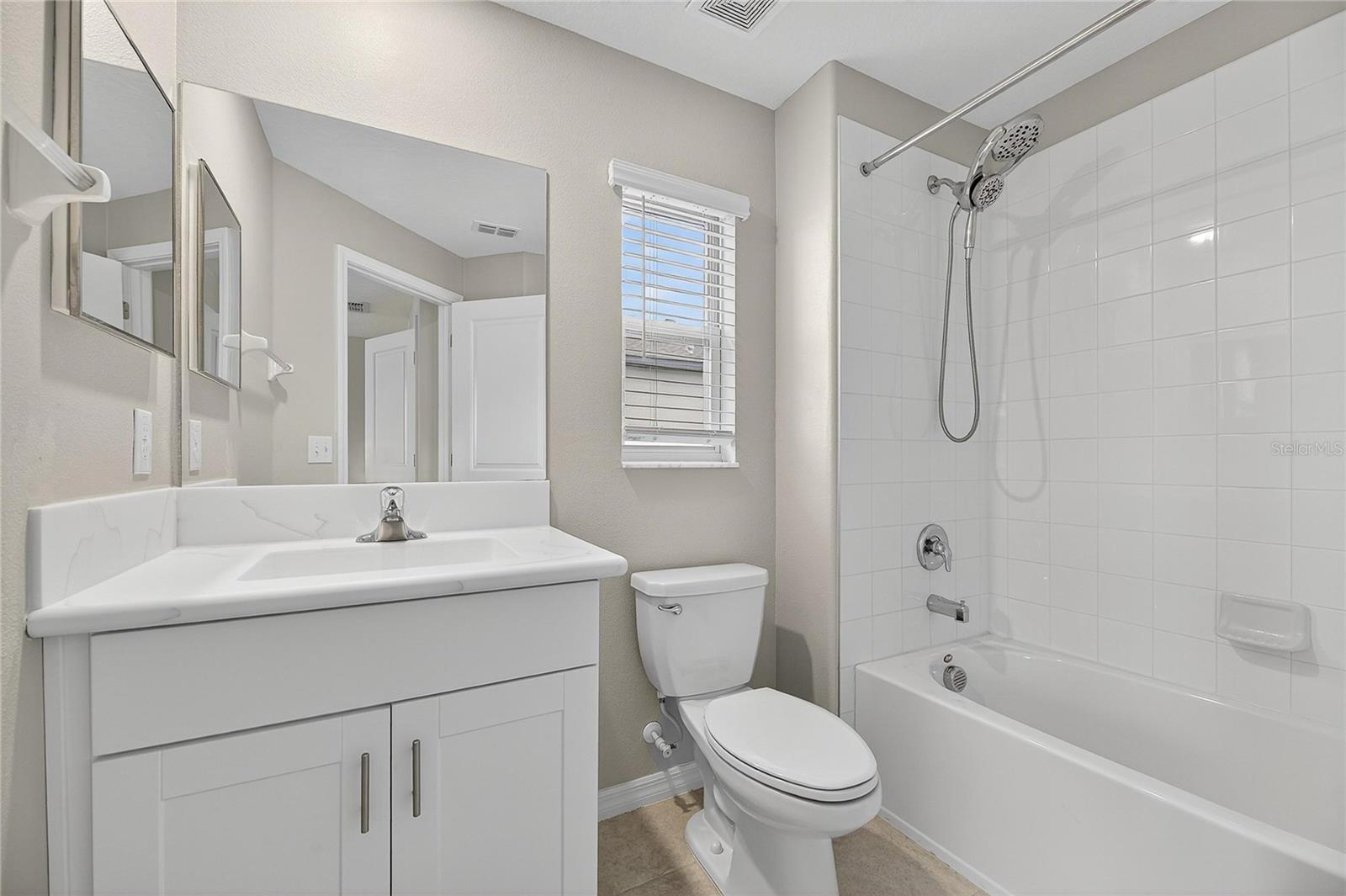 CYPRESS CRK PCL K PH 3 - Residential Lease