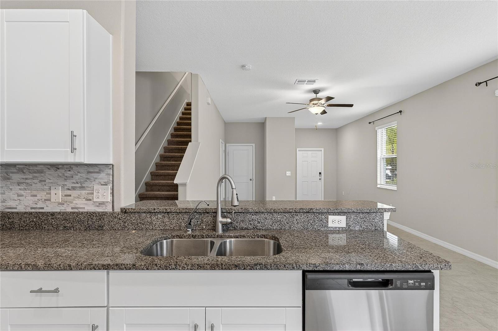 CYPRESS CRK PCL K PH 3 - Residential Lease