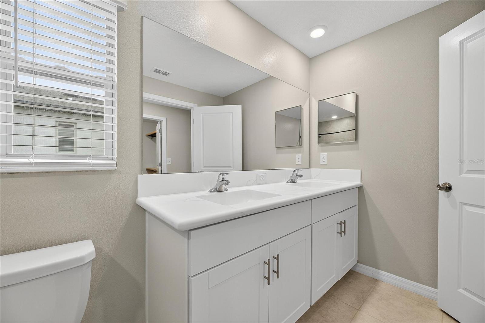 CYPRESS CRK PCL K PH 3 - Residential Lease