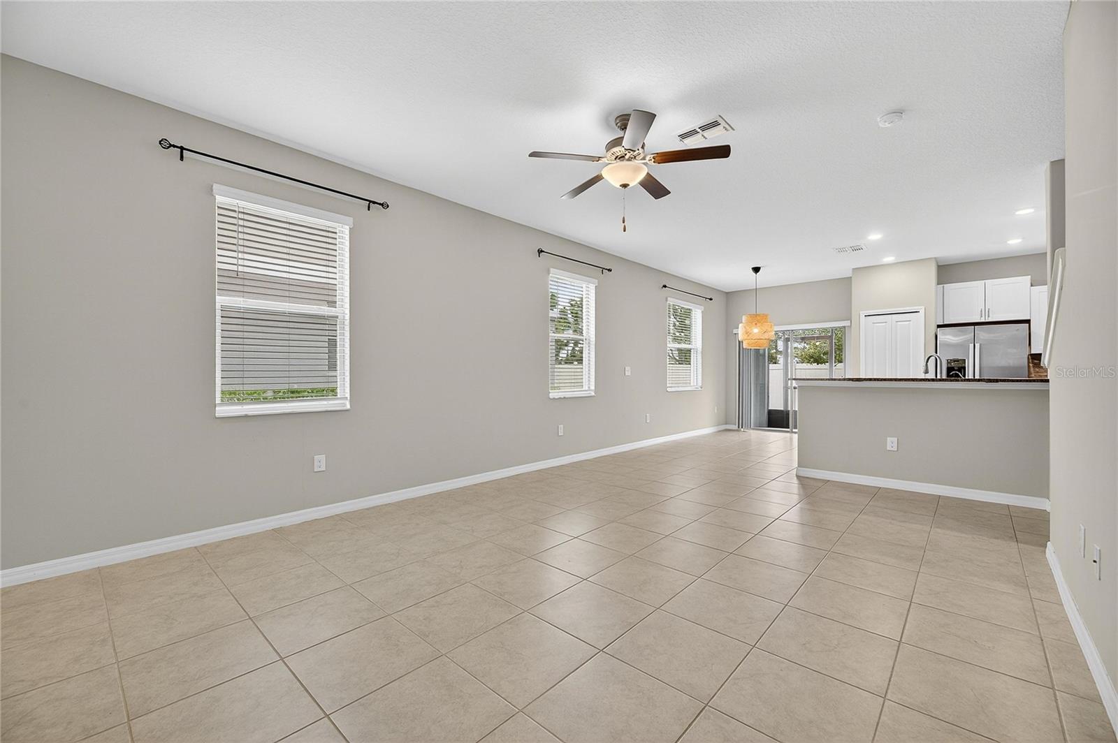 CYPRESS CRK PCL K PH 3 - Residential Lease