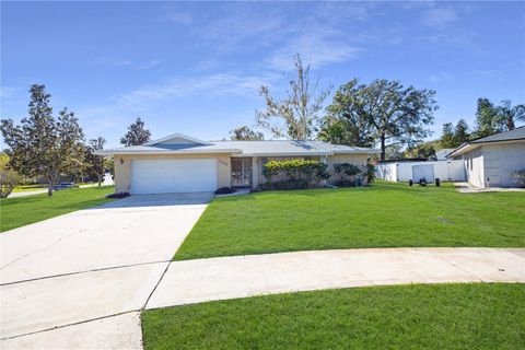 A home in CASSELBERRY