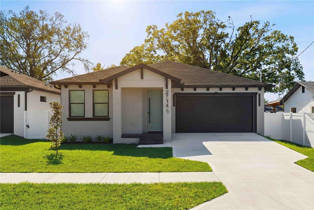 Photo of 2714 W 1/2 Tampa Bay Boulevard, Tampa, FL 33607 (MLS # TB8480871)