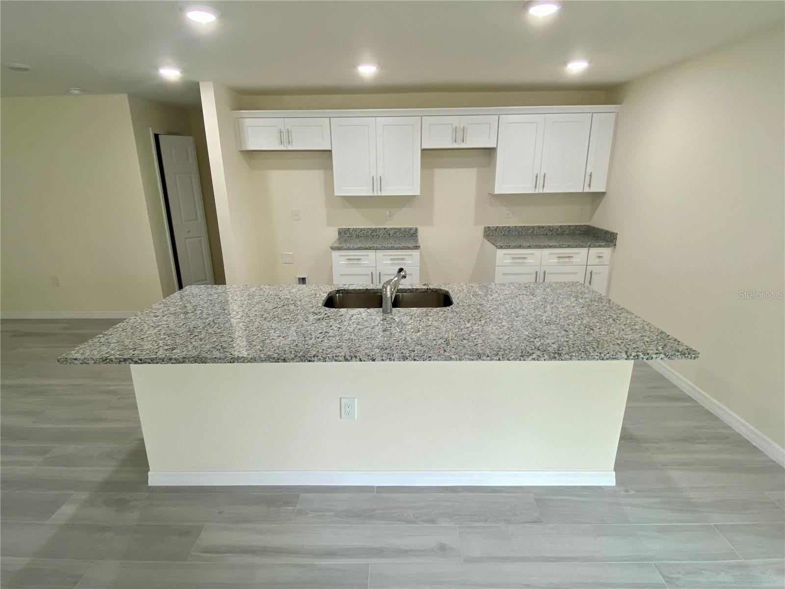 2643 ORCHARD CIRCLE