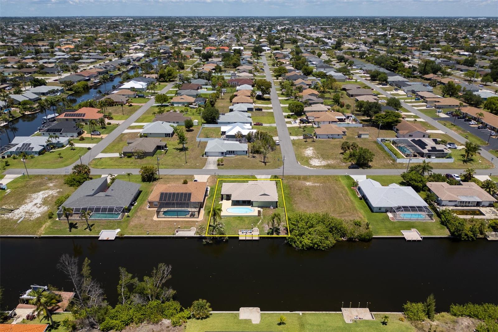 CAPE CORAL - Residential