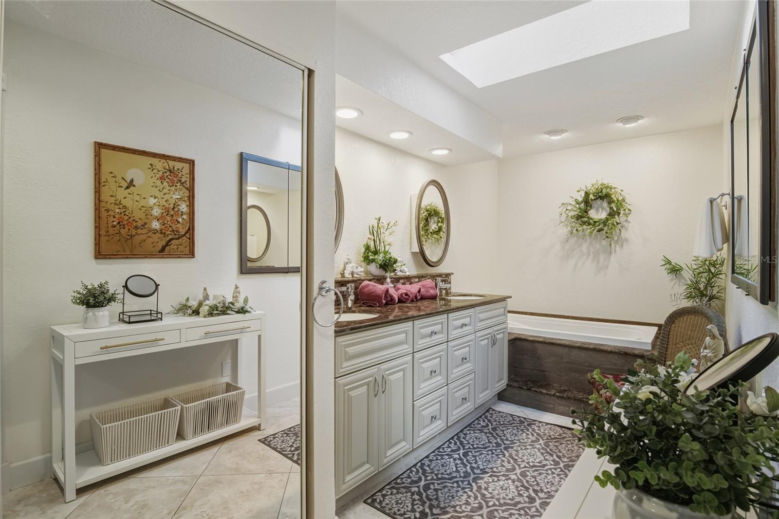 ORANGE TREE COUNTRY CLUB - Residential