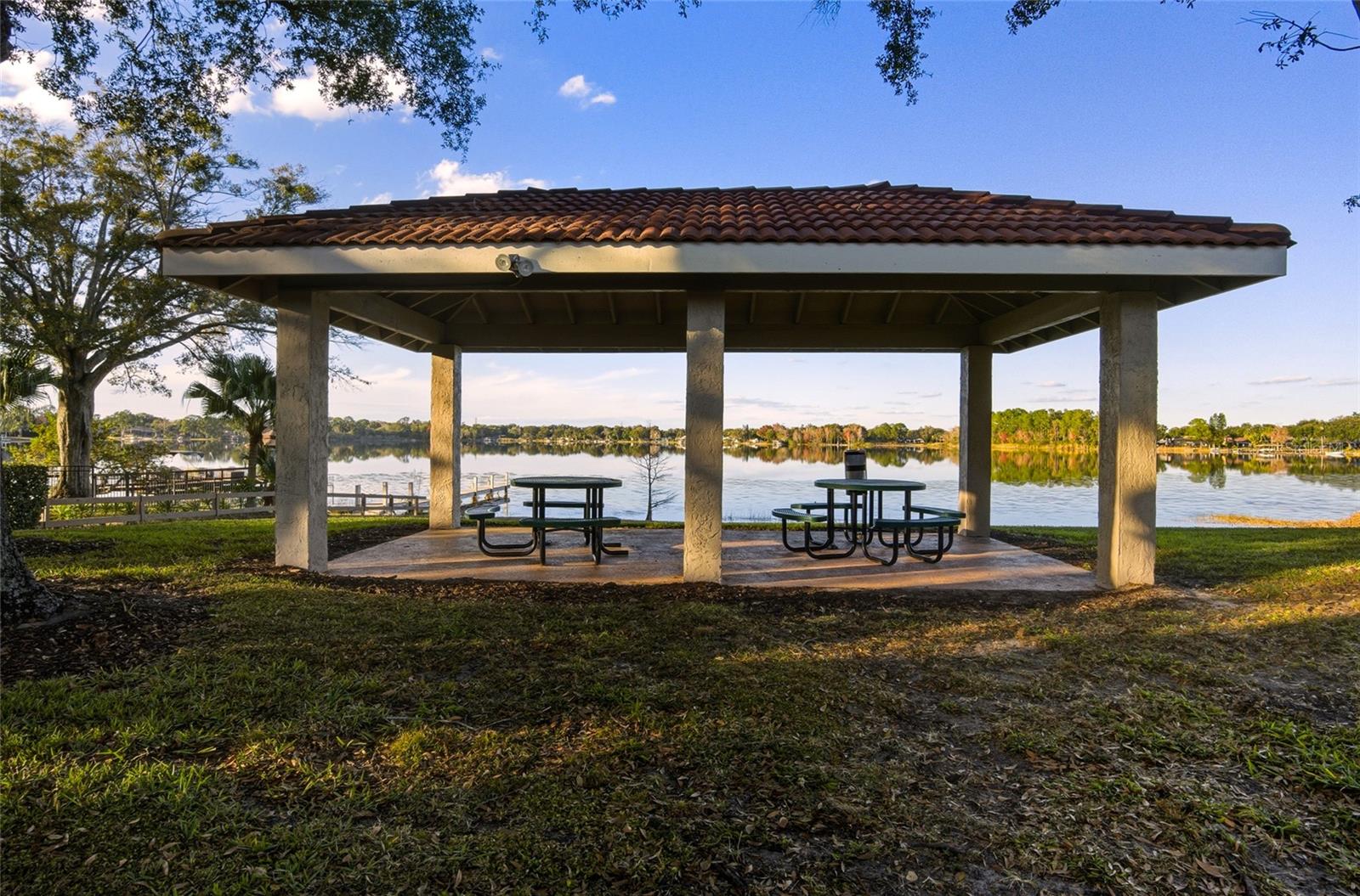 ORANGE TREE COUNTRY CLUB - Residential