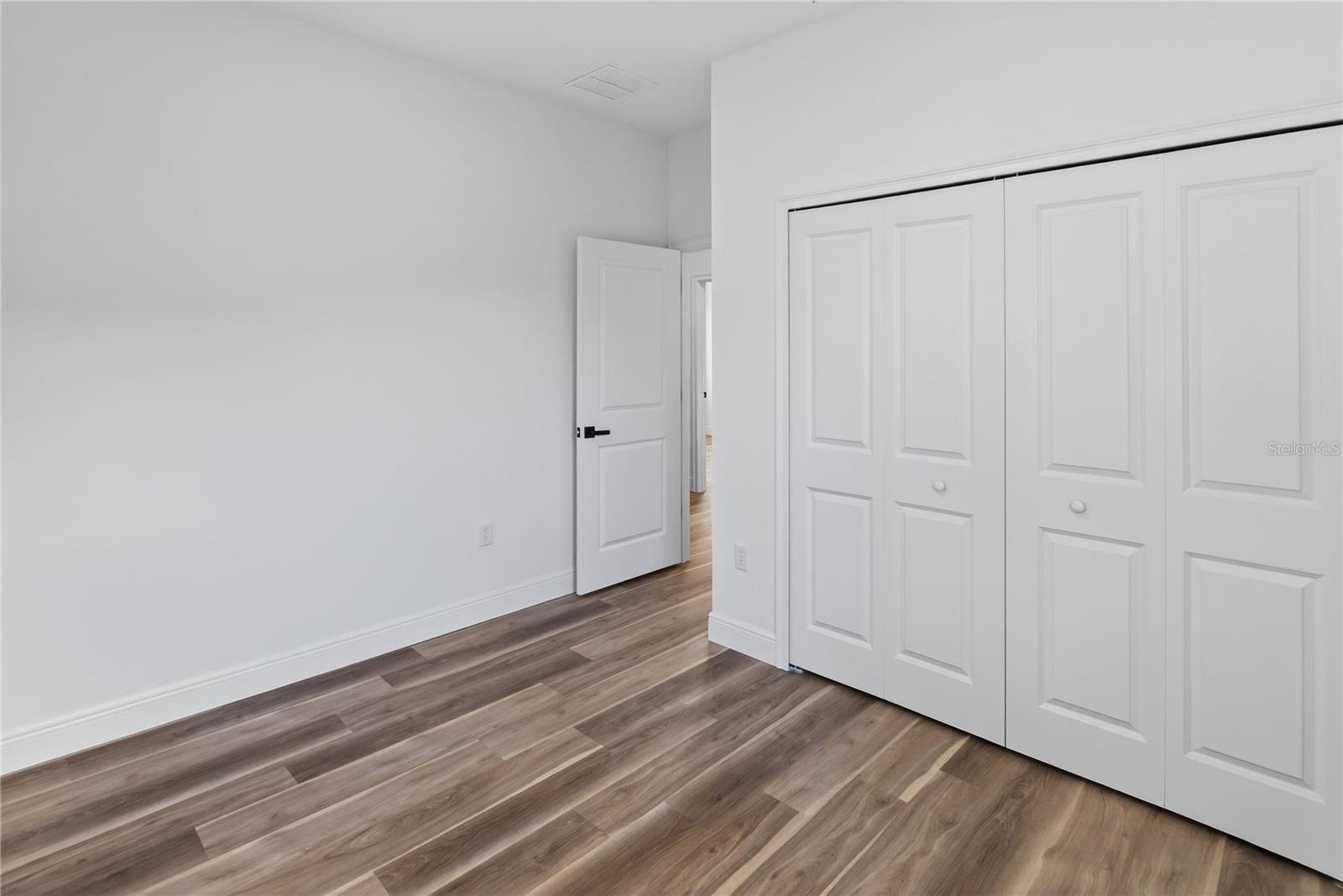 CITRUS SPGS UNIT 07 - Residential Lease