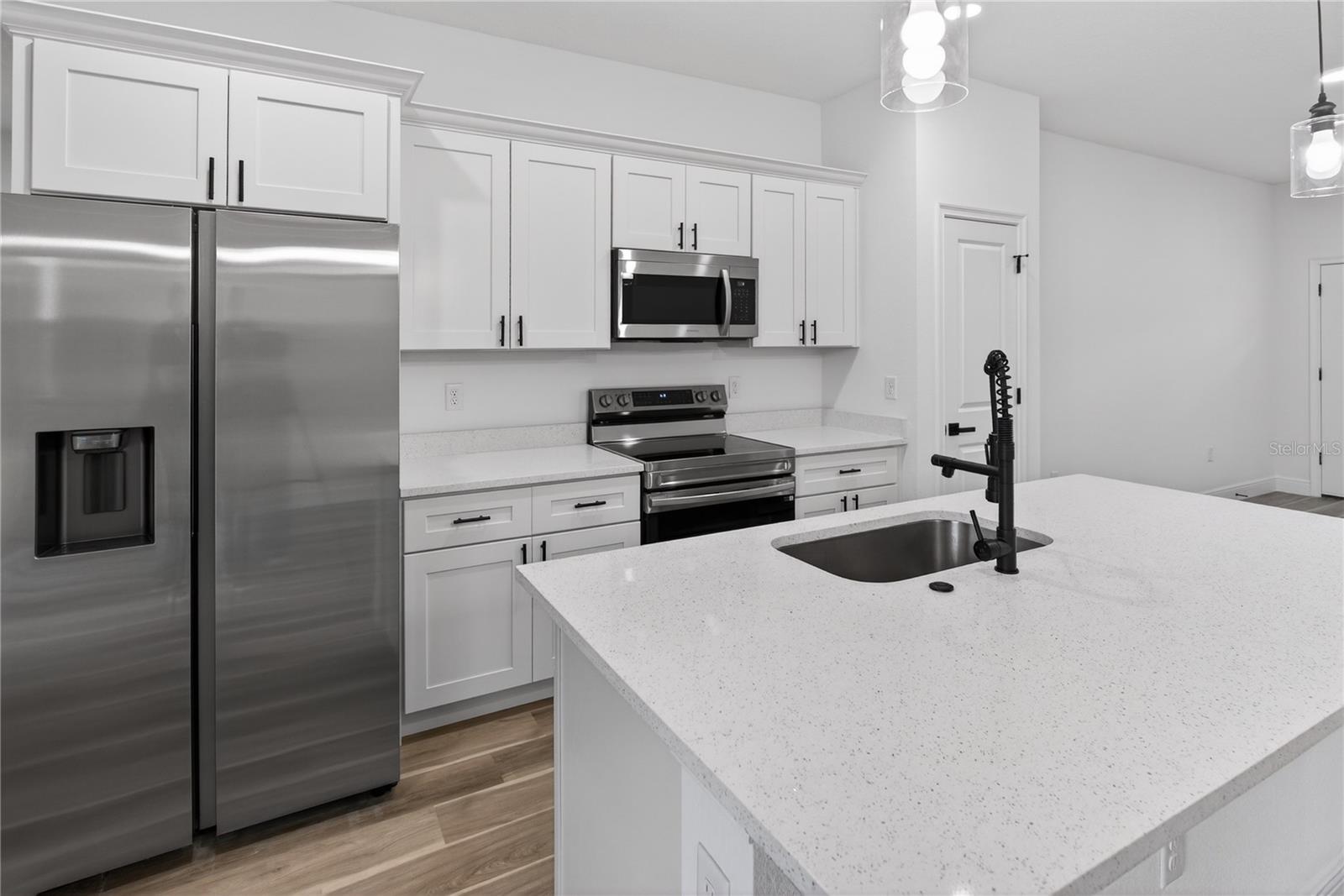 CITRUS SPGS UNIT 07 - Residential Lease