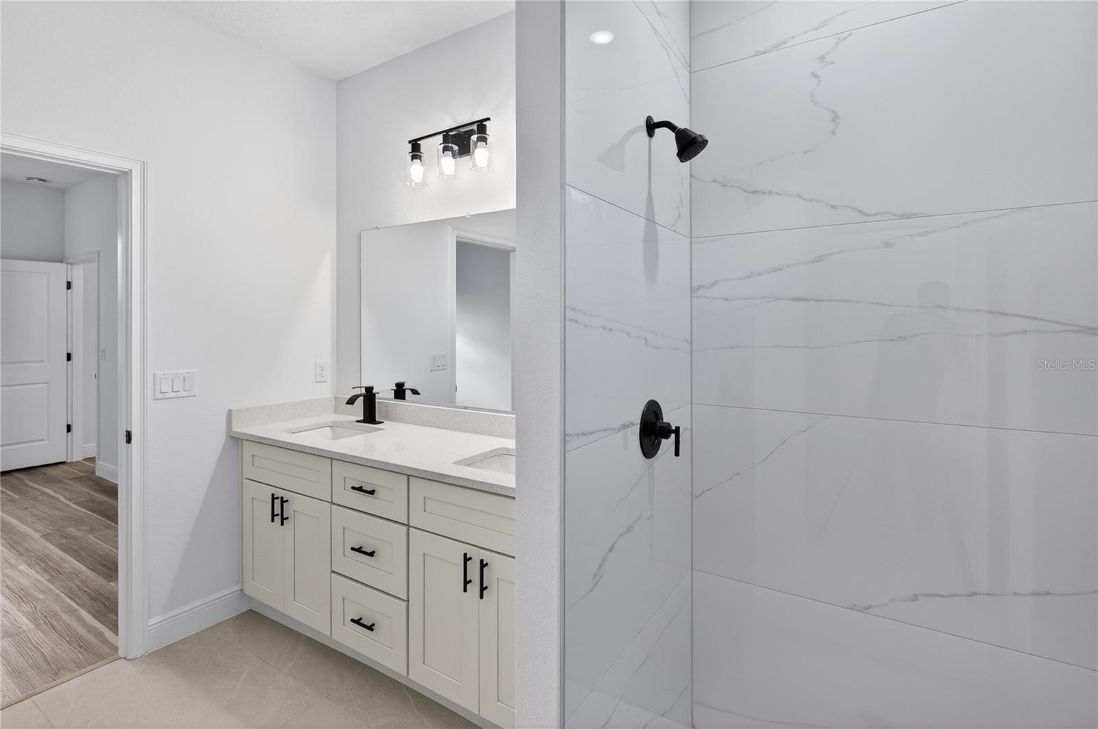 CITRUS SPGS UNIT 07 - Residential Lease