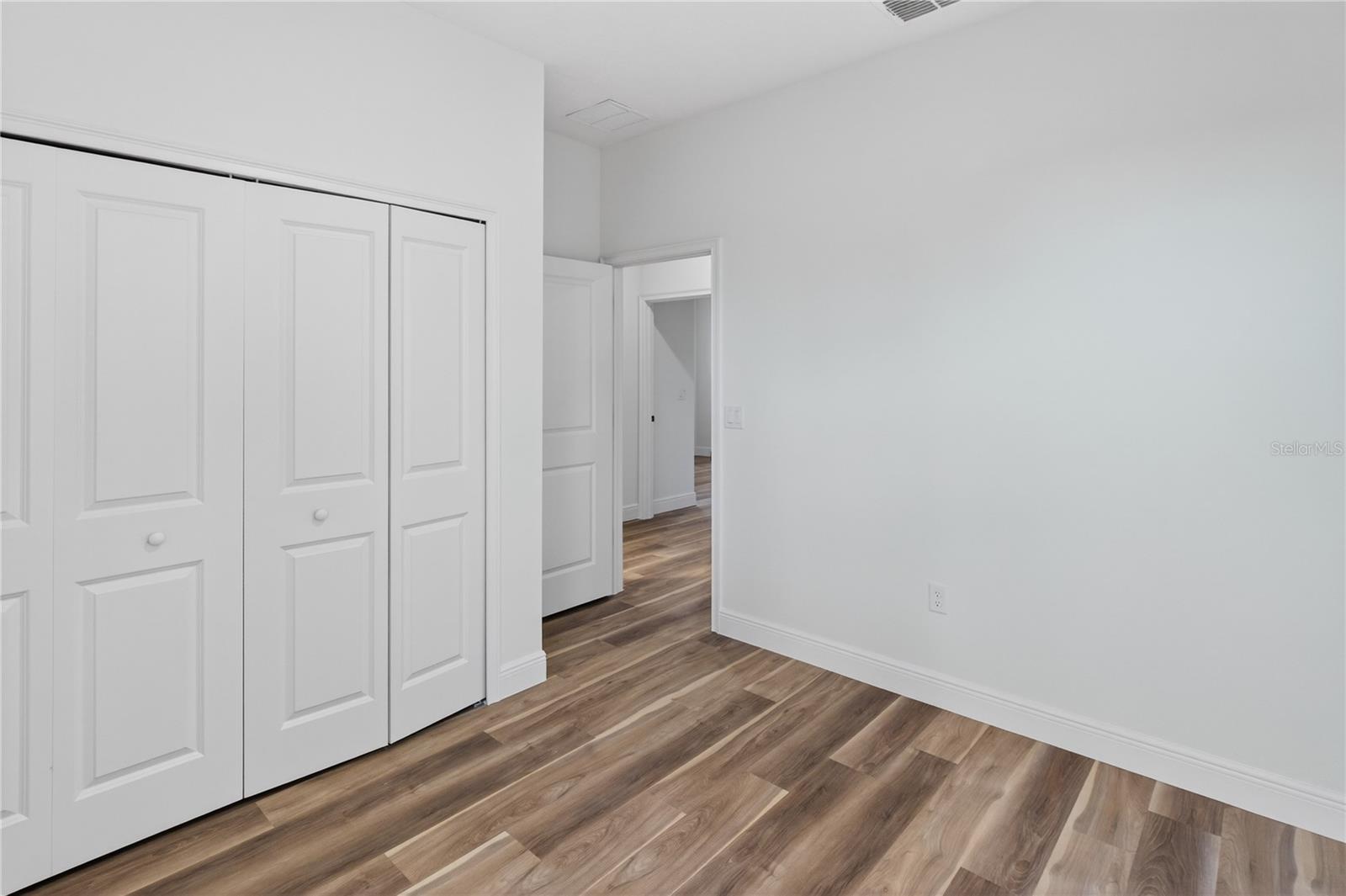 CITRUS SPGS UNIT 07 - Residential Lease