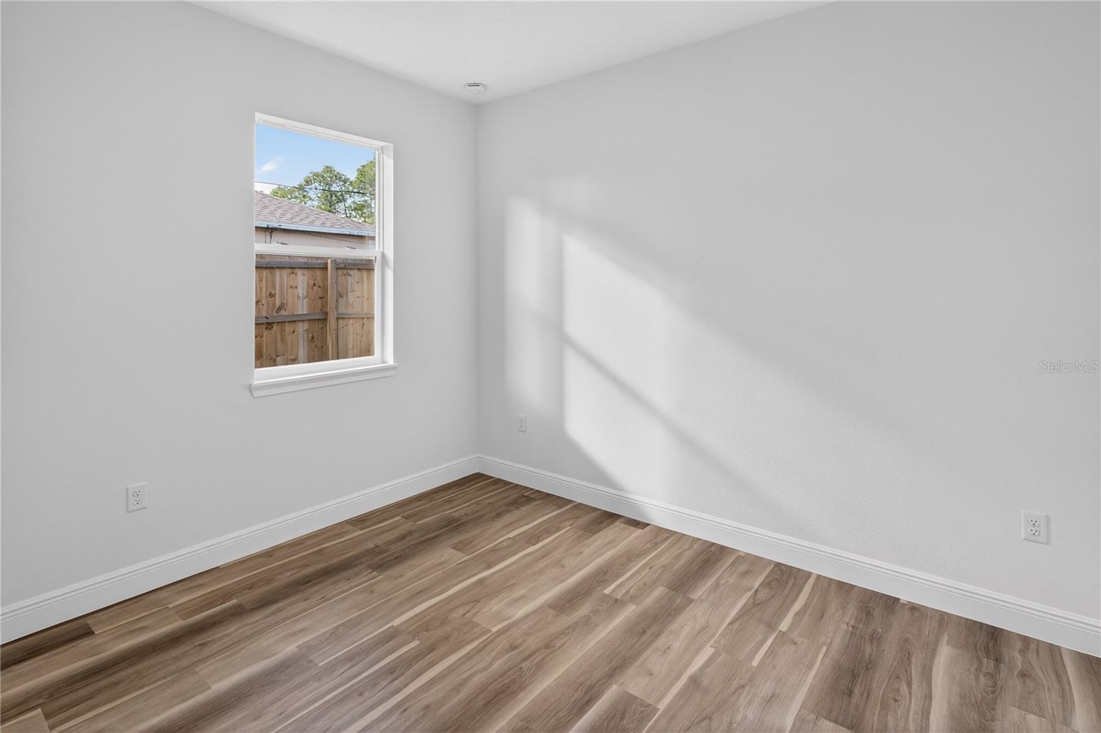 CITRUS SPGS UNIT 07 - Residential Lease