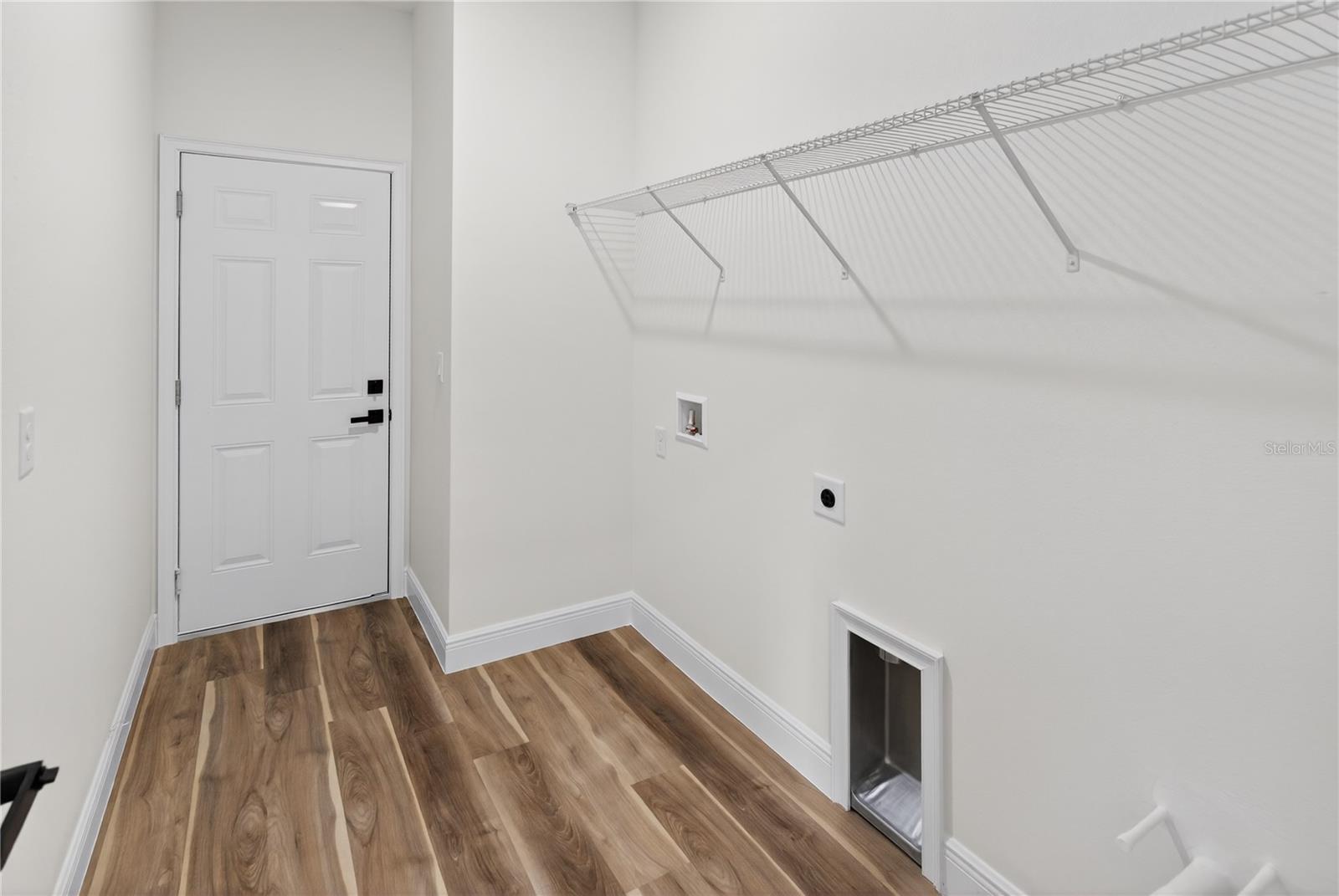 CITRUS SPGS UNIT 07 - Residential Lease