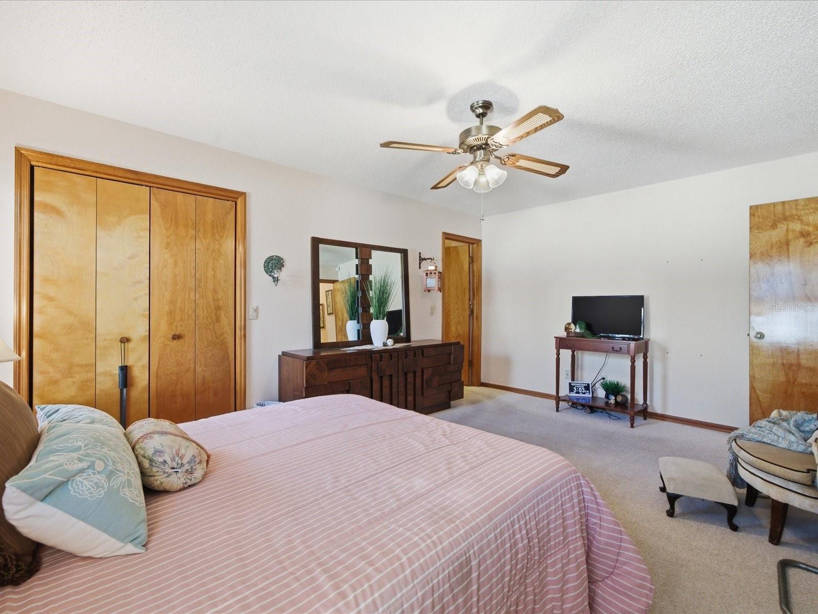 BERKELEY MANOR - Residential