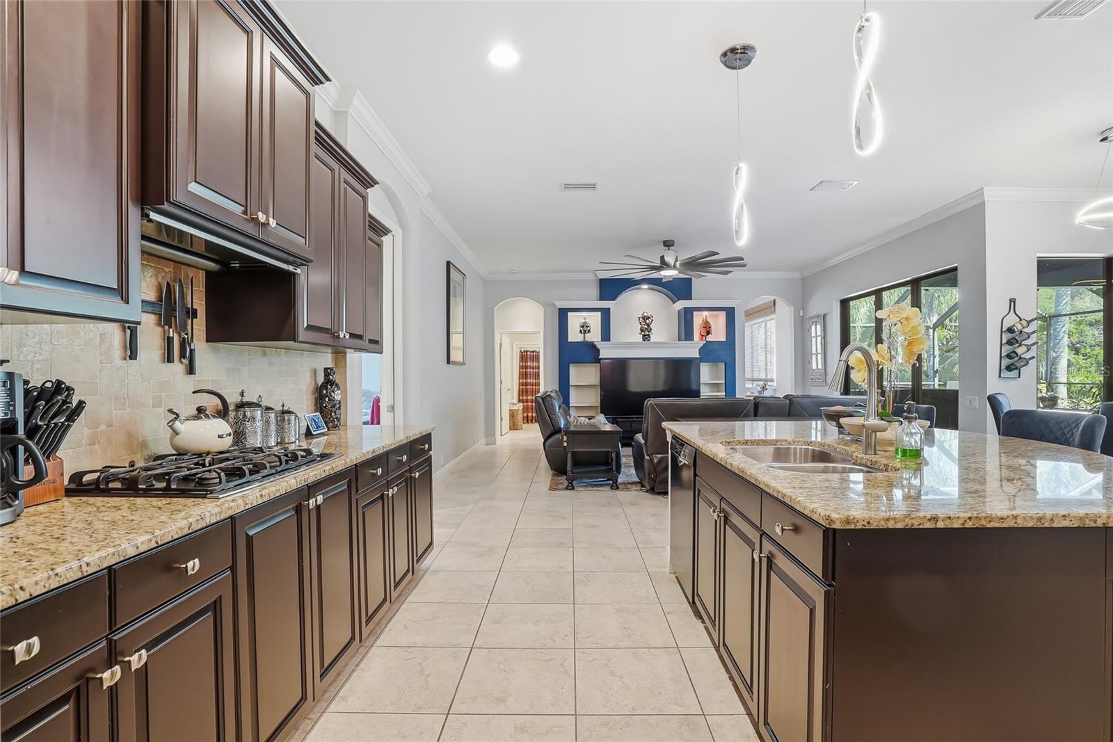 PALM LOVE PH 01A - Residential