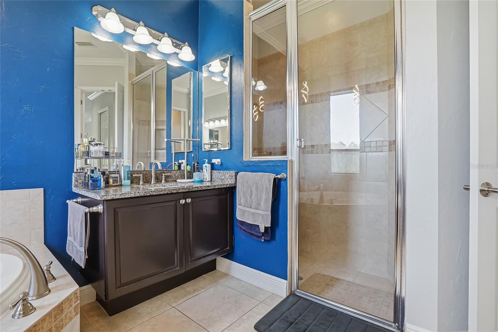 PALM LOVE PH 01A - Residential