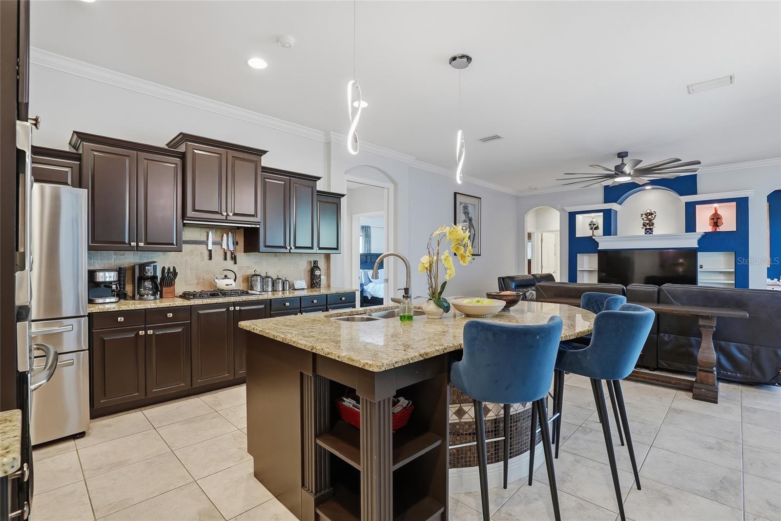 PALM LOVE PH 01A - Residential