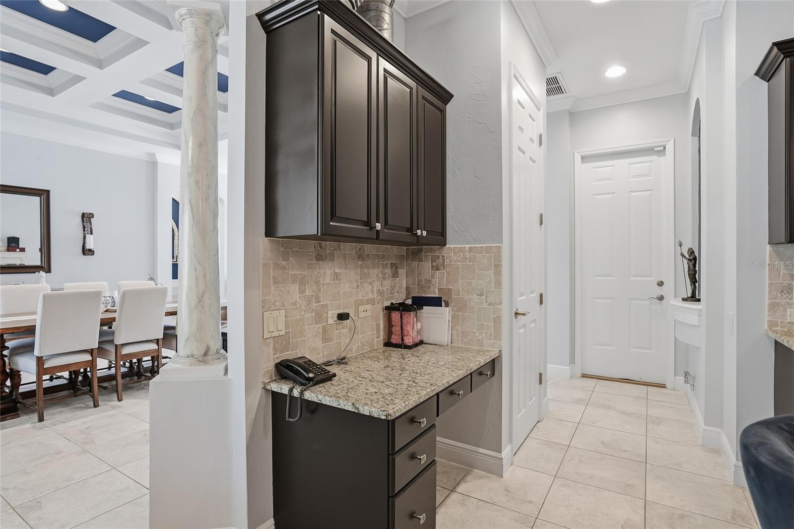 PALM LOVE PH 01A - Residential