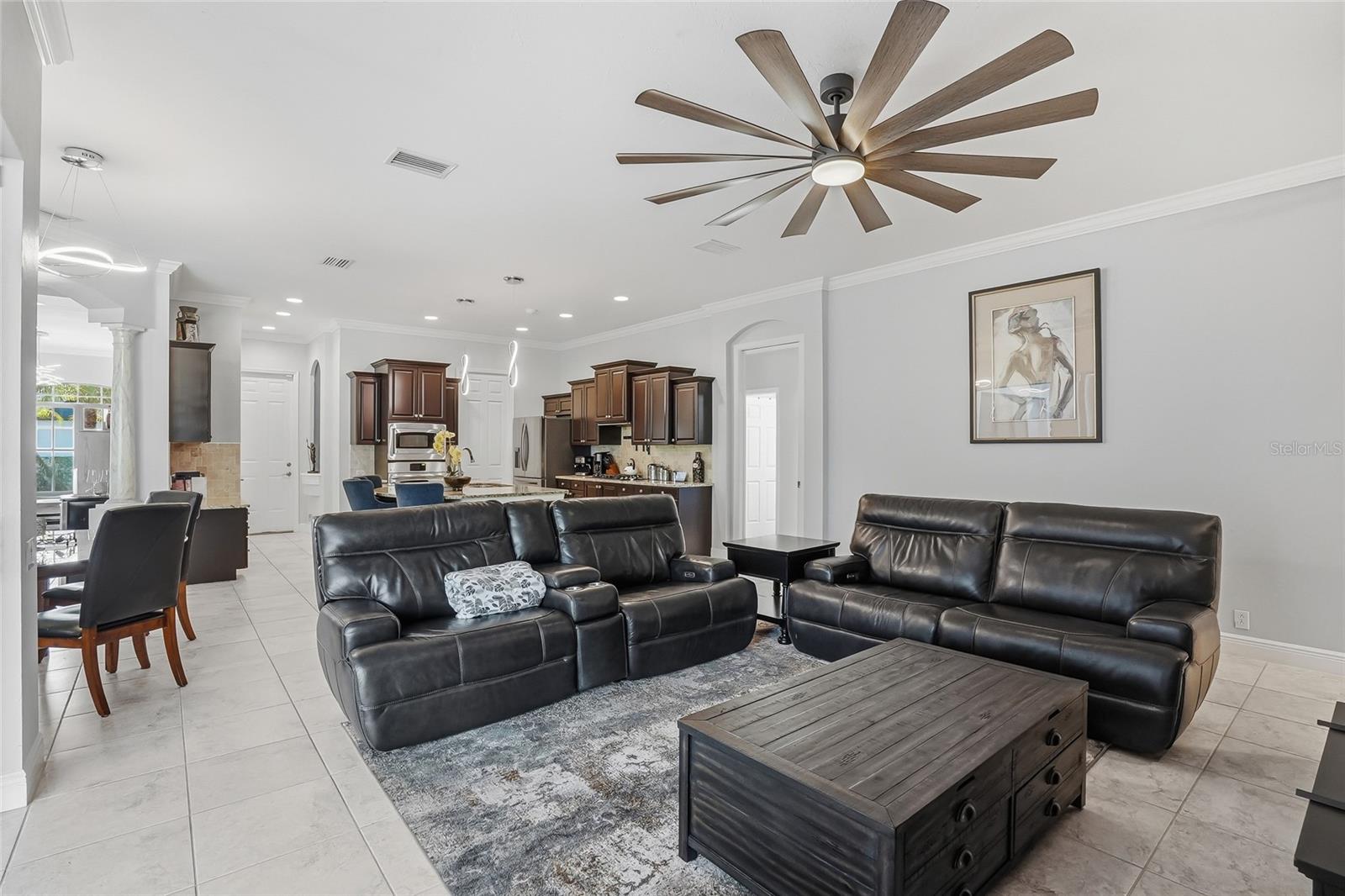 PALM LOVE PH 01A - Residential