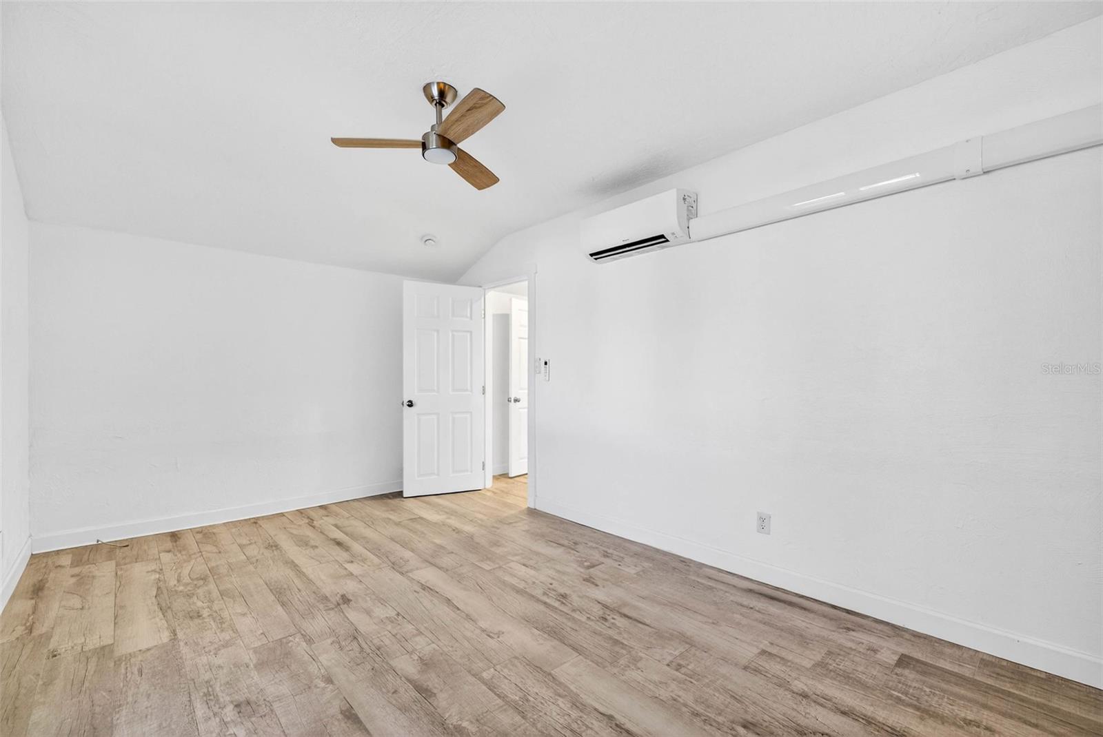 DUNEDIN ISLES 1 - Residential