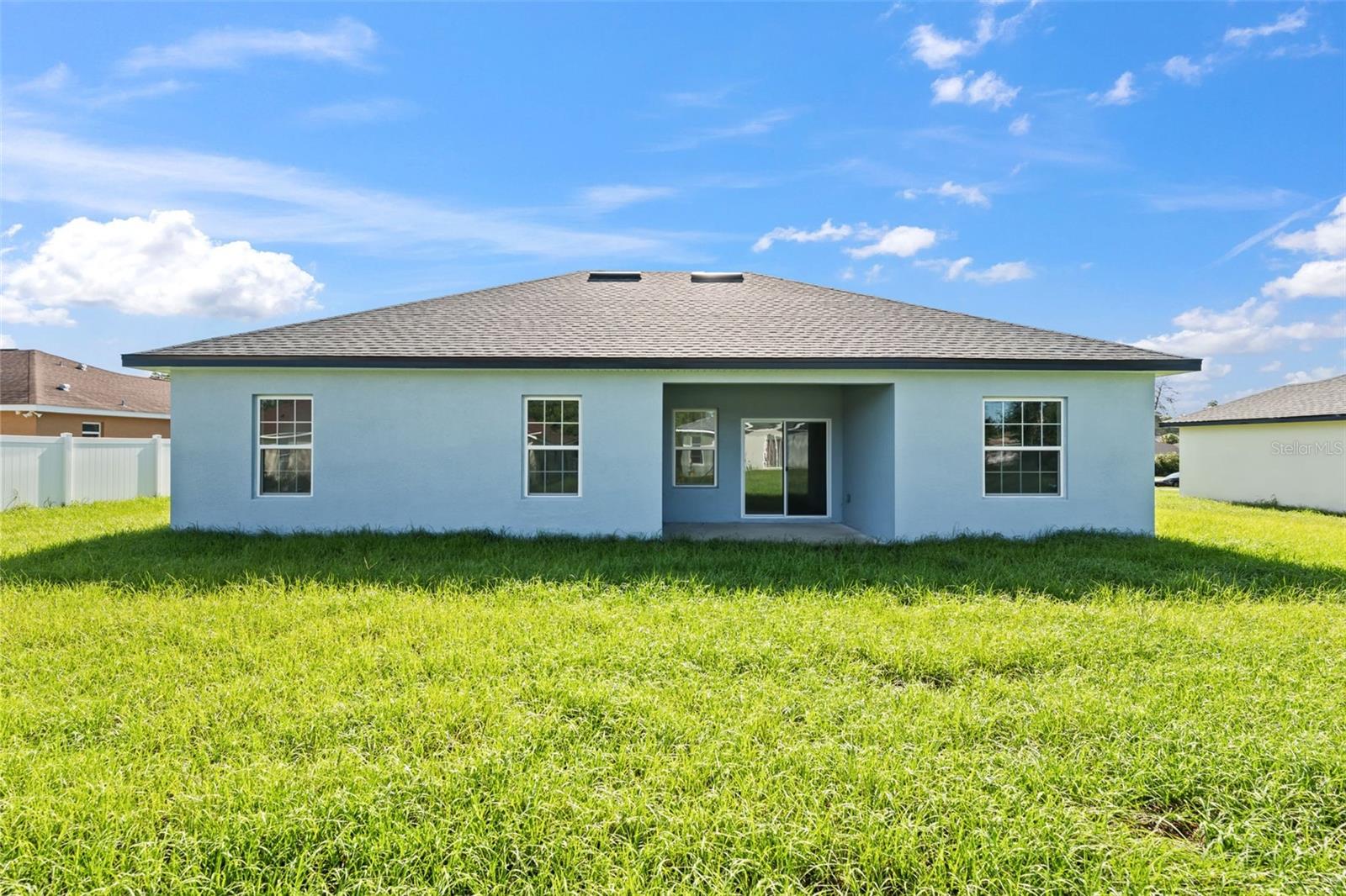 MARION OAKS UN 01 - Residential Lease