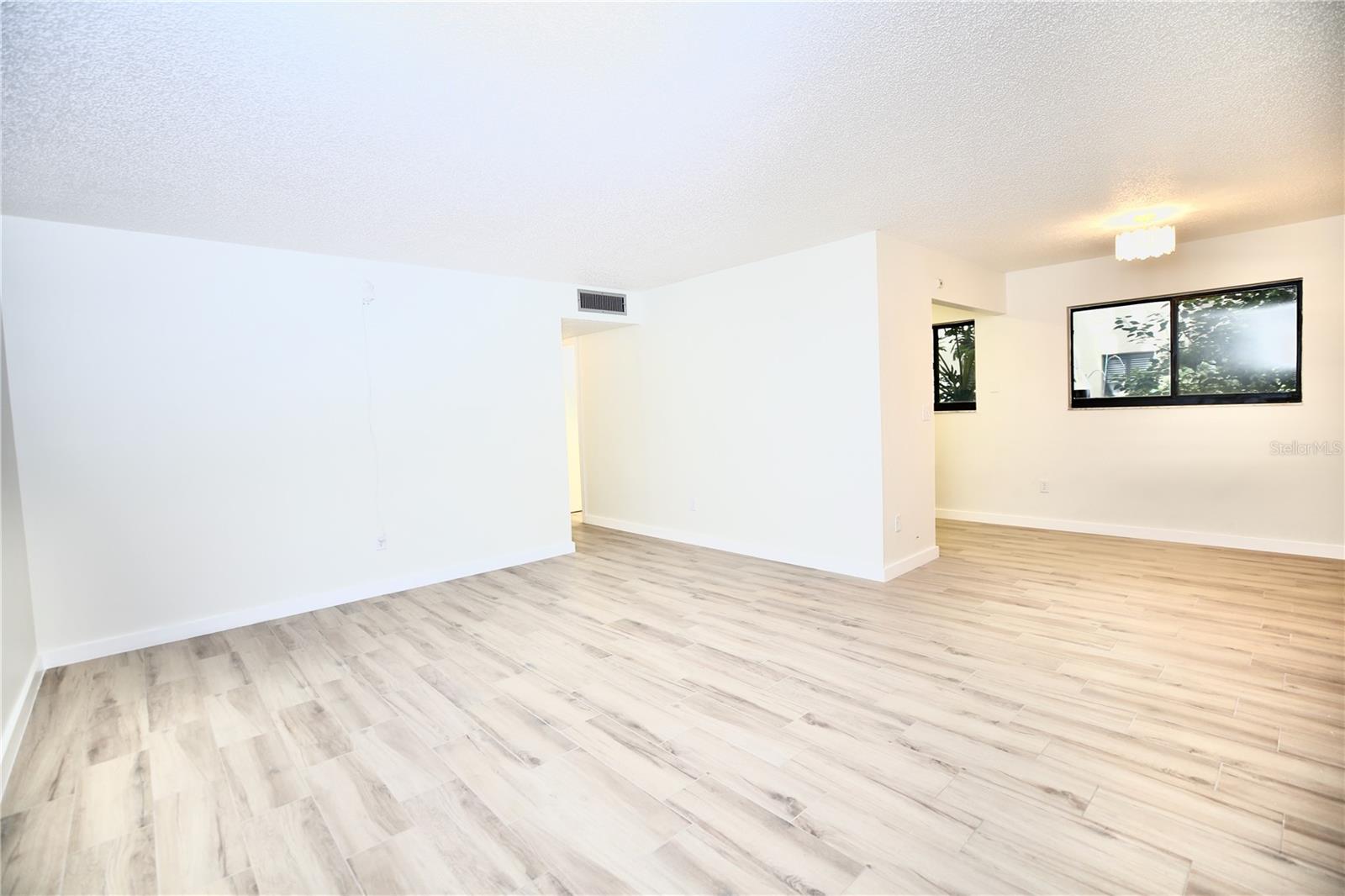 RAINTREE VILLAGE CONDO N - Residential