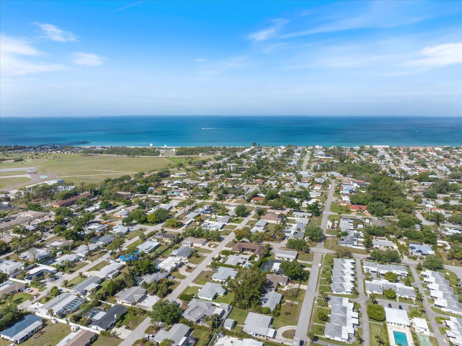 BEACH MANOR - Residential