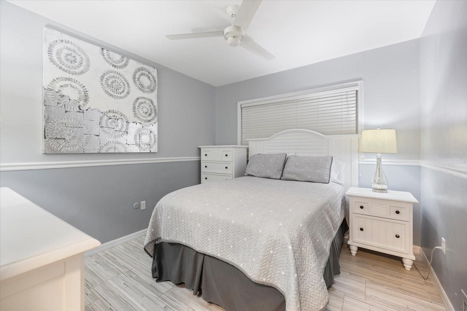 BEACH MANOR - Residential