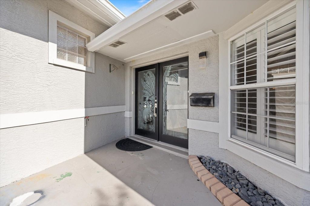 Photo of 117 Aurora Street E, Venice, FL 34285 (MLS # N6143487)