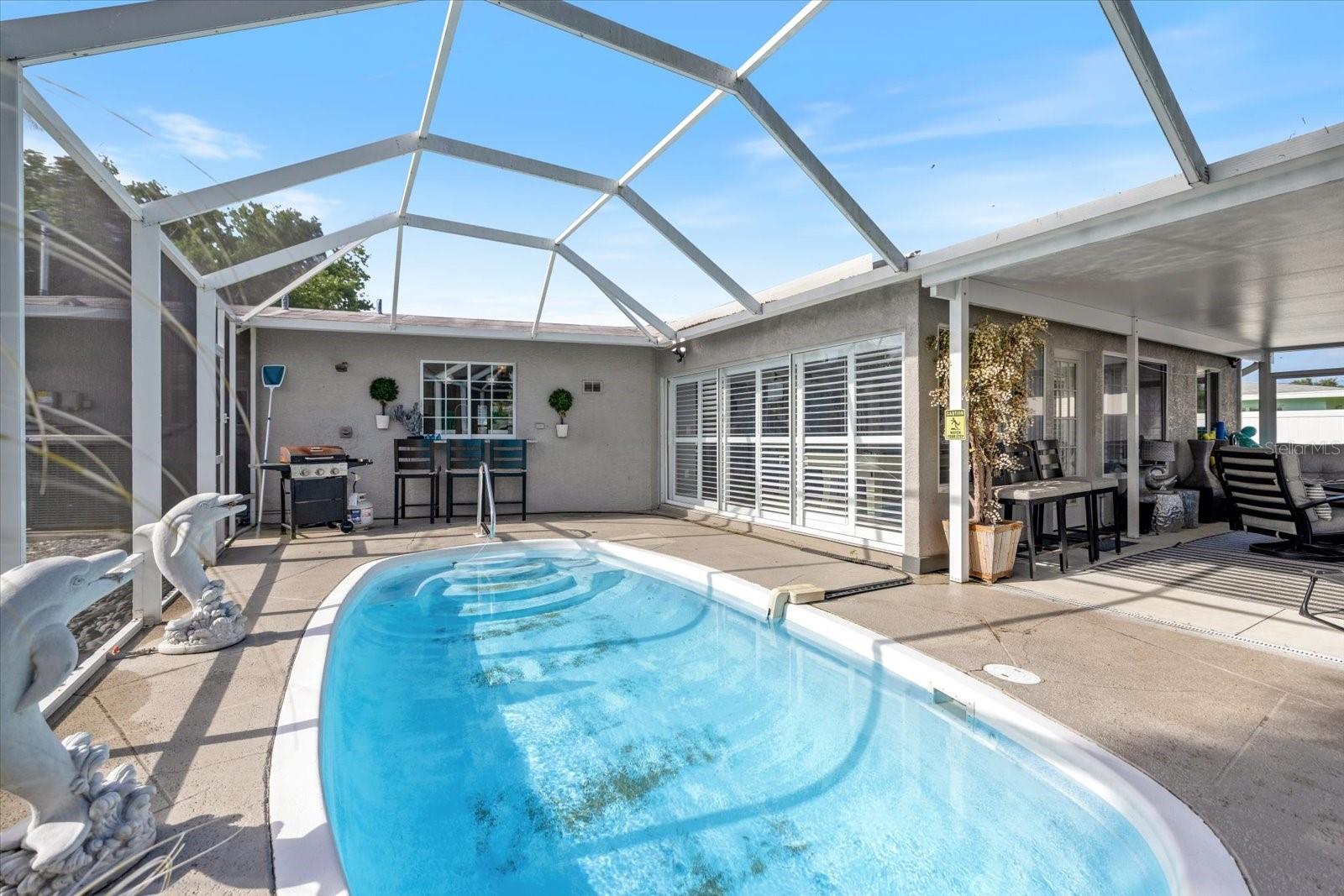 BEACH MANOR - Residential