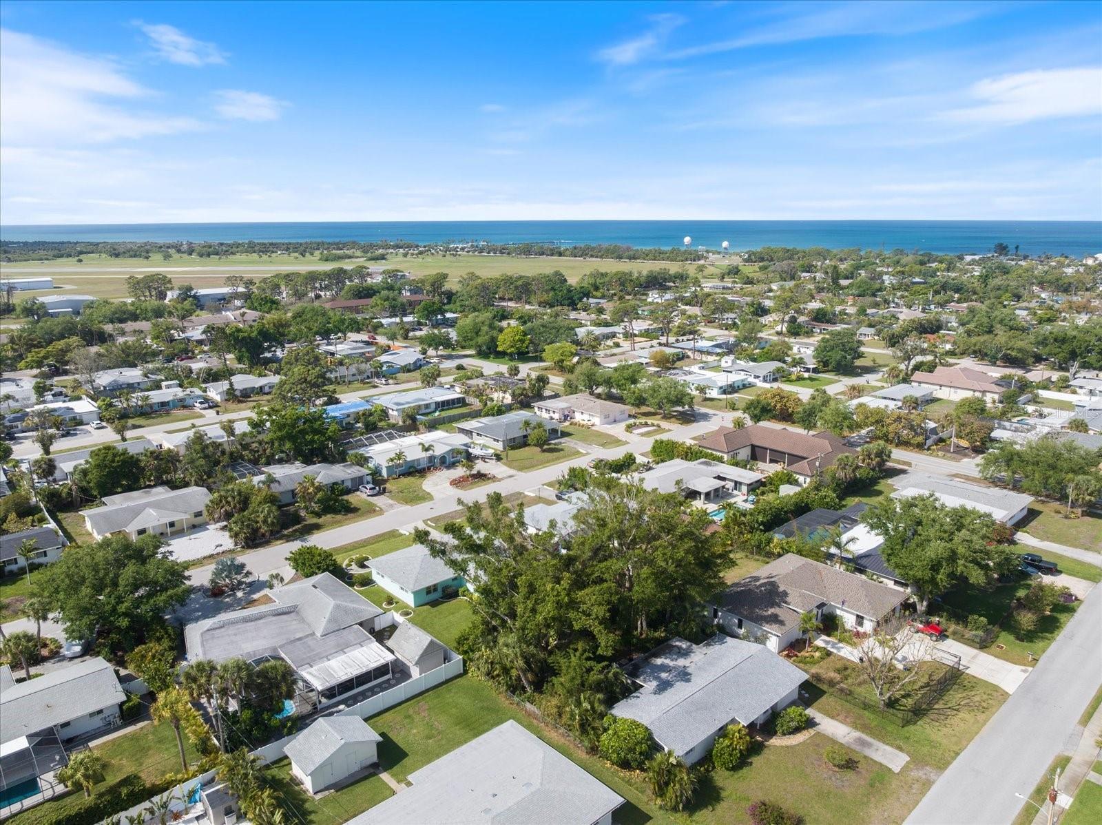 BEACH MANOR - Residential