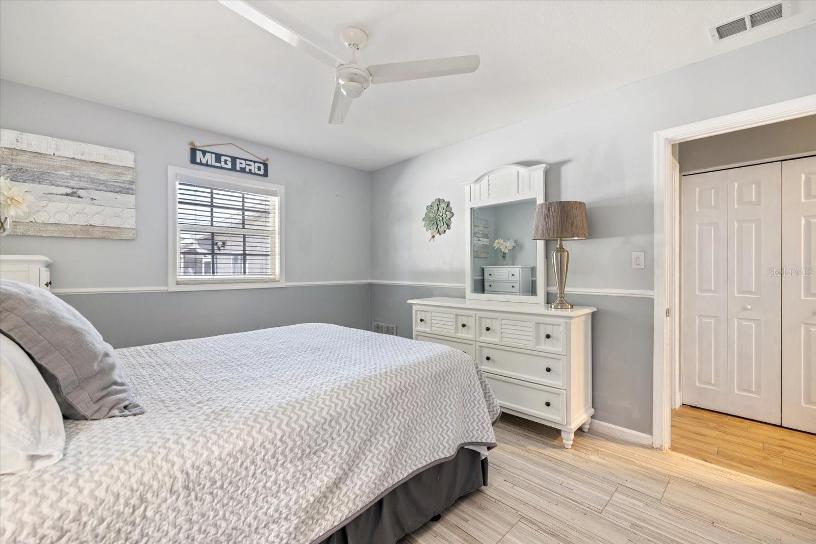 BEACH MANOR - Residential