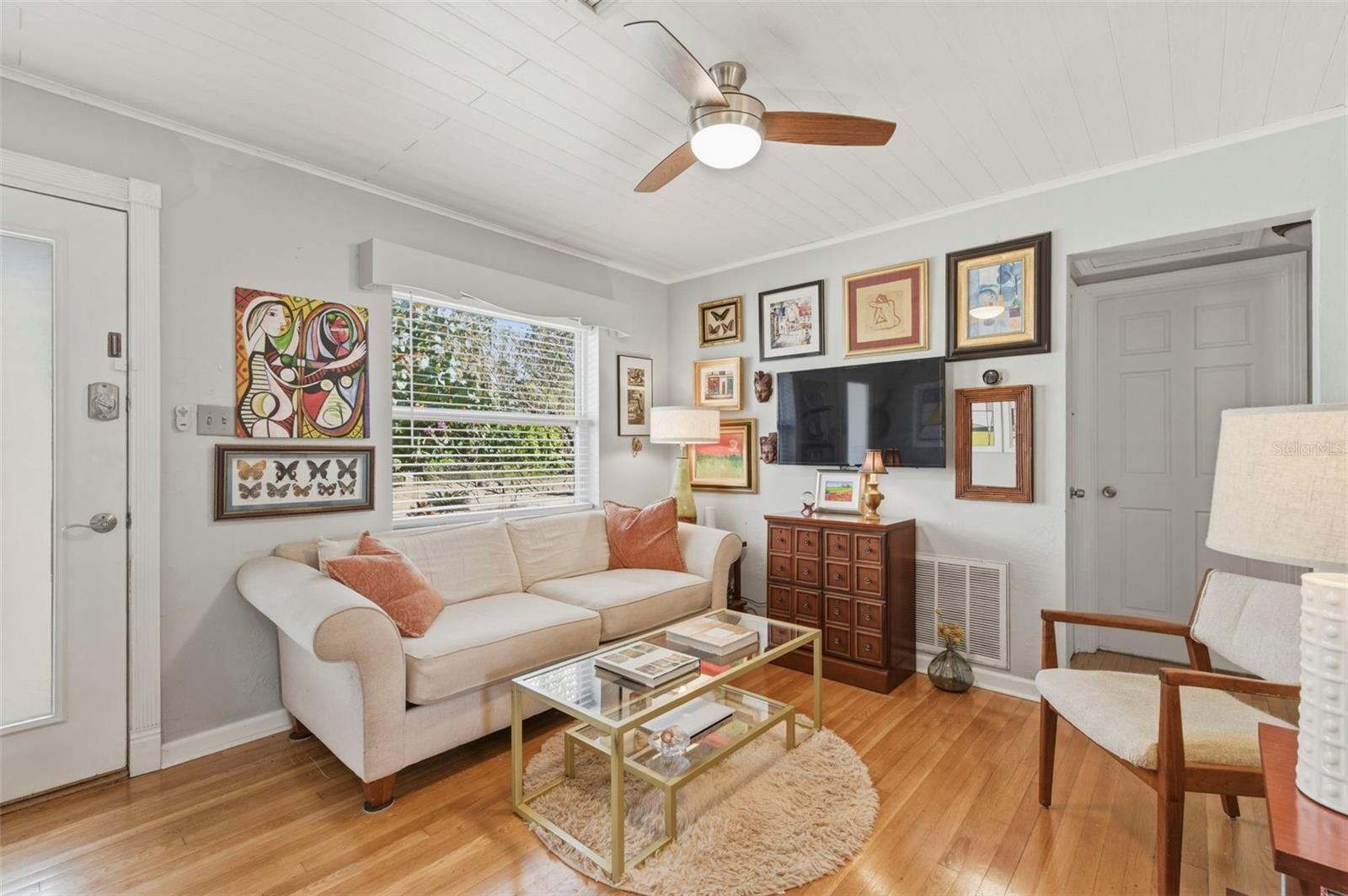 FLORAL VILLA ESTATES - Residential