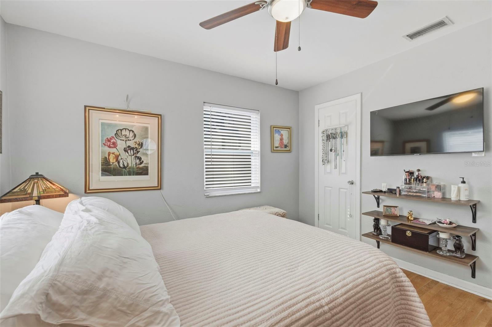 FLORAL VILLA ESTATES - Residential