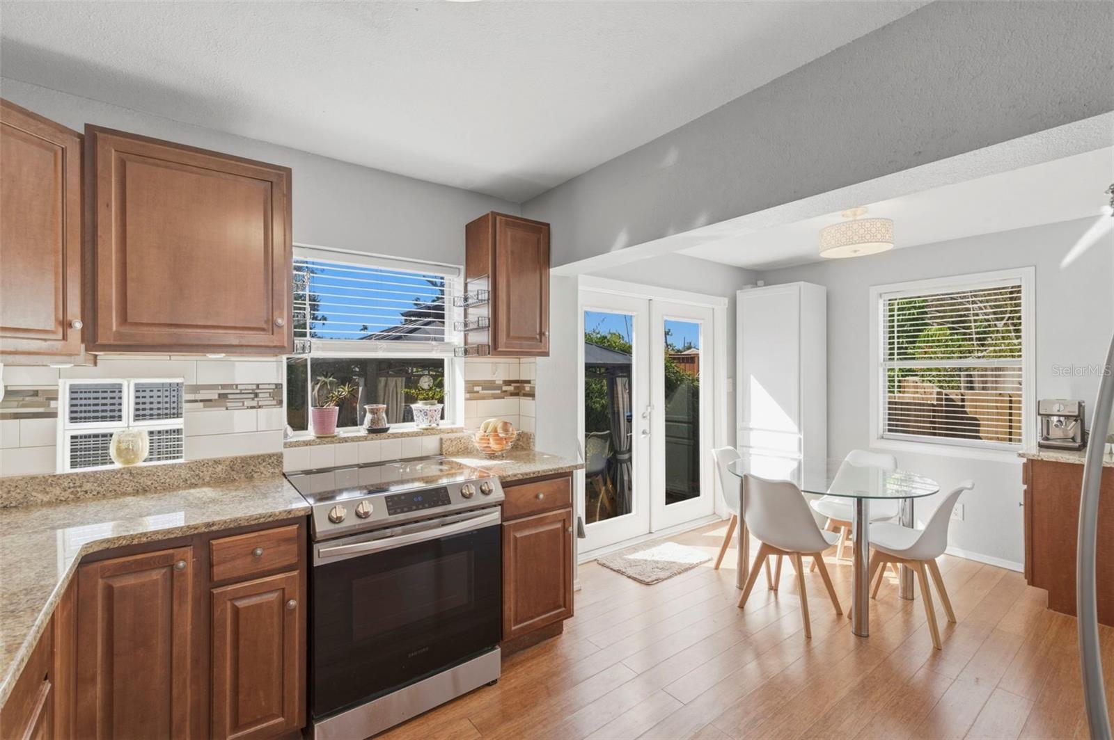 FLORAL VILLA ESTATES - Residential