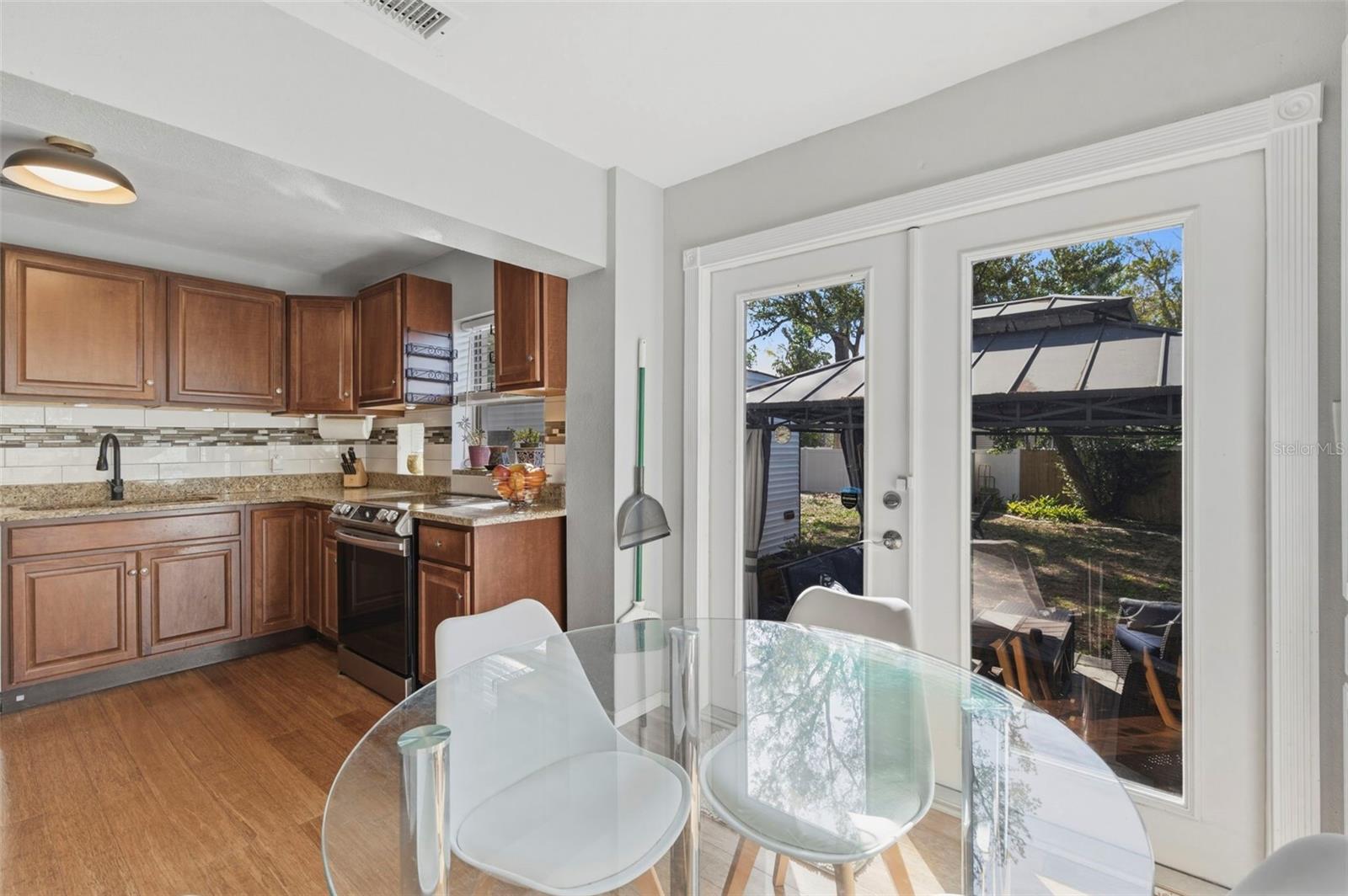 FLORAL VILLA ESTATES - Residential