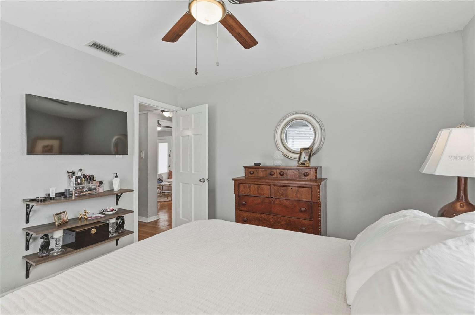 FLORAL VILLA ESTATES - Residential