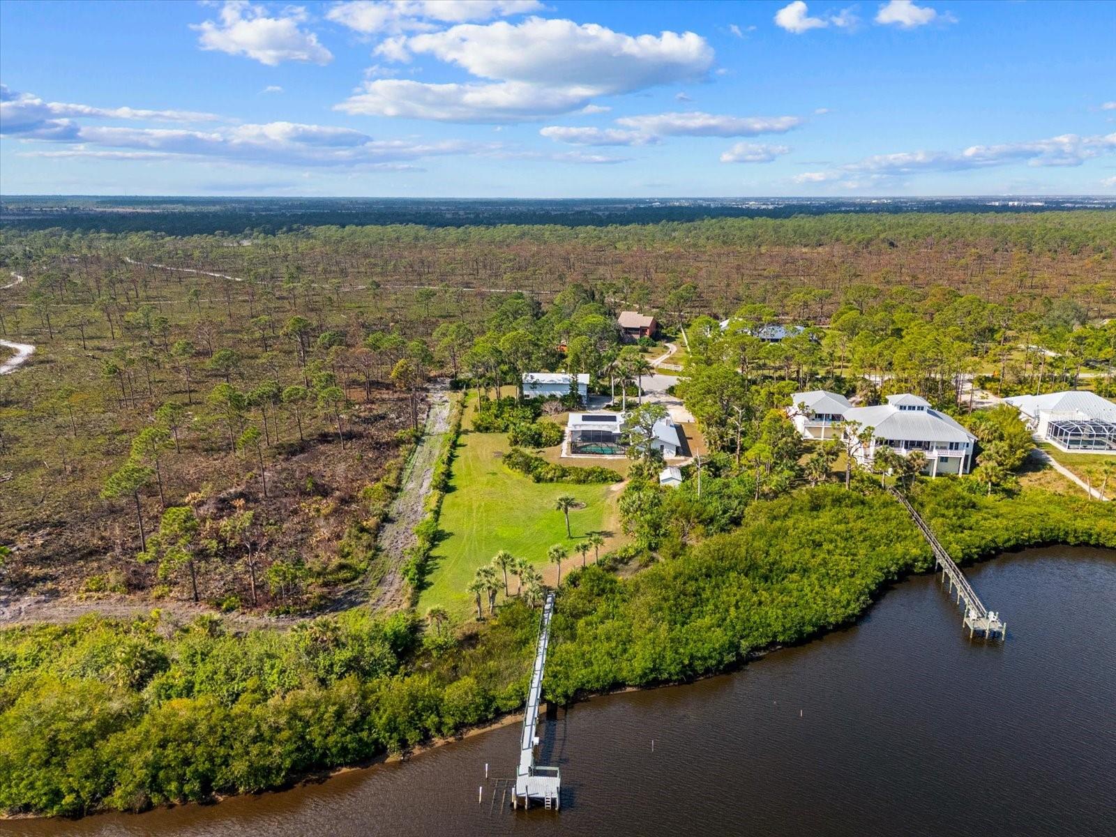 MYAKKA COUNTRY - Residential