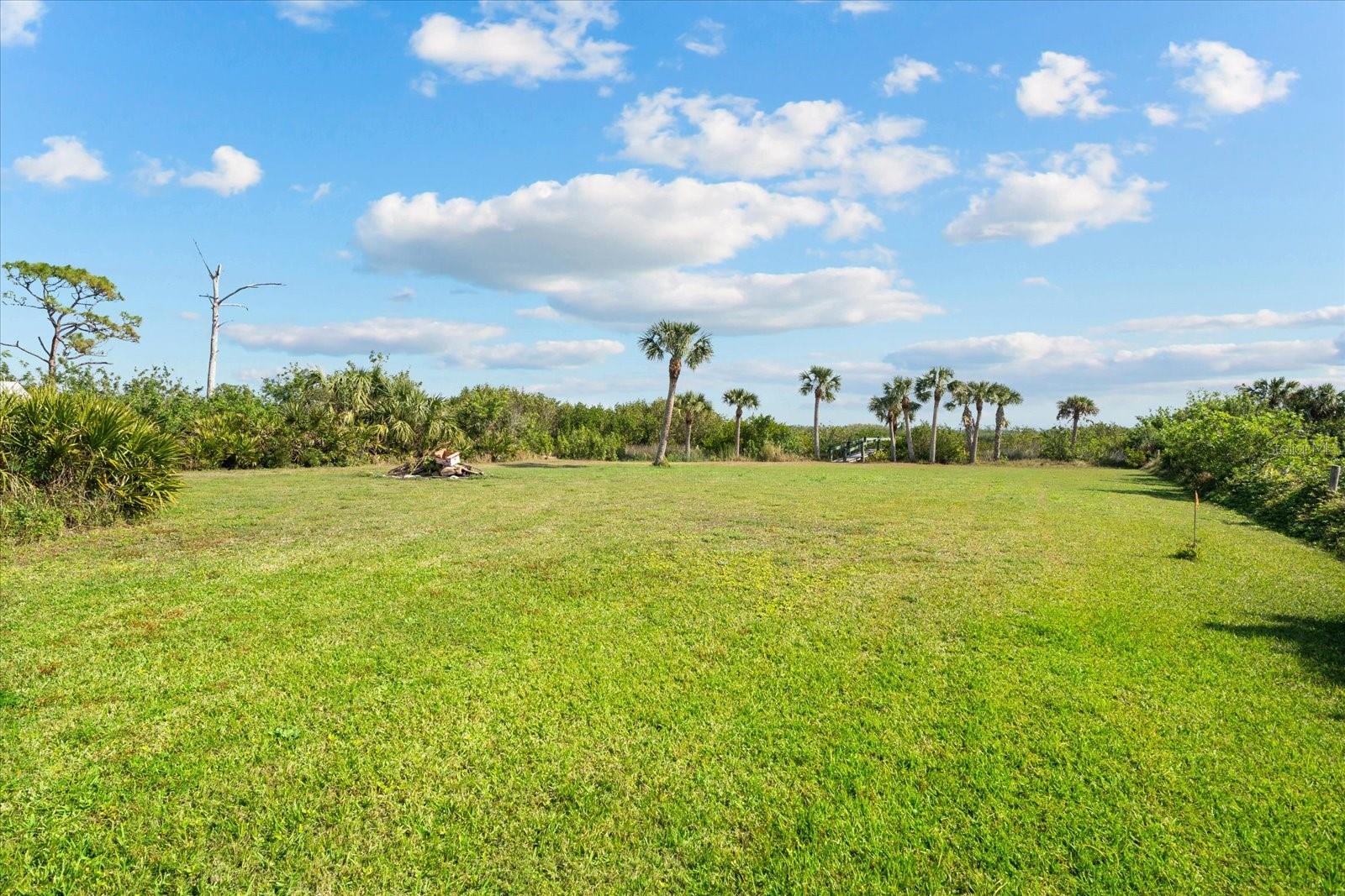 MYAKKA COUNTRY - Residential
