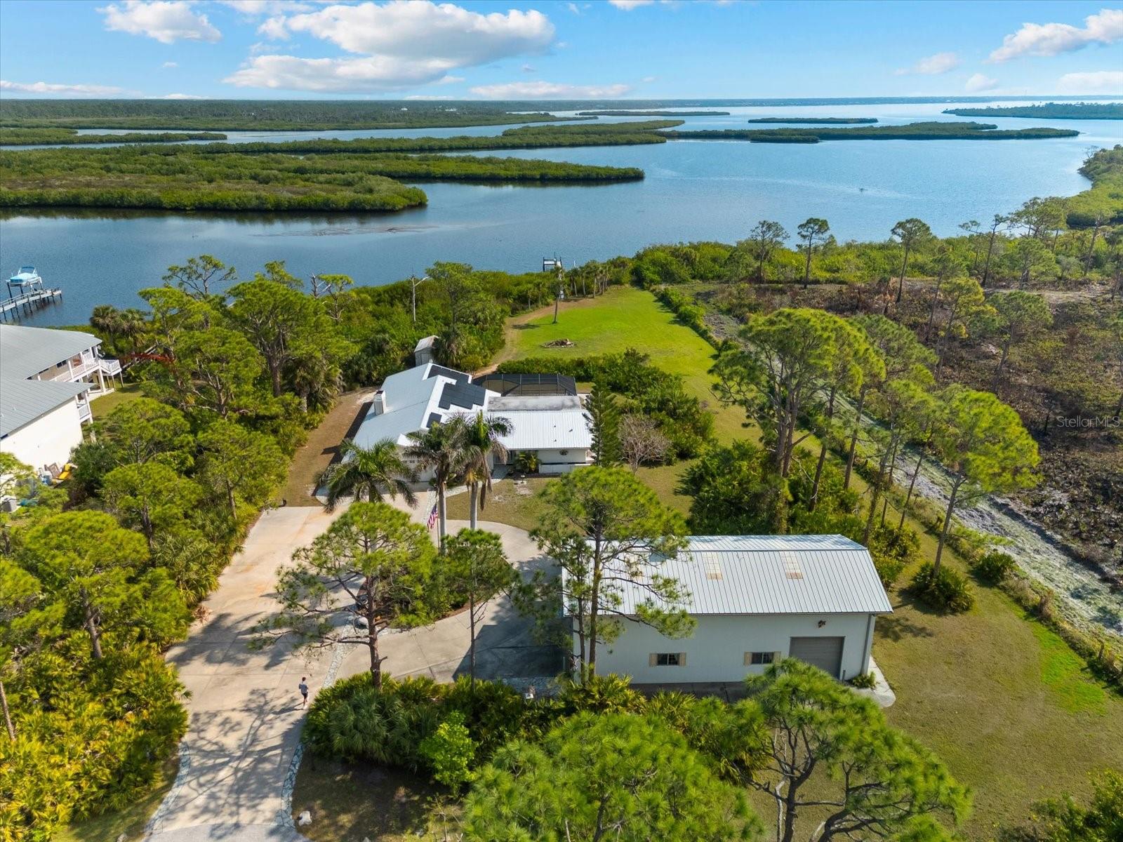 MYAKKA COUNTRY - Residential